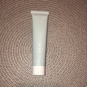 Evio beauty pore-fect primer